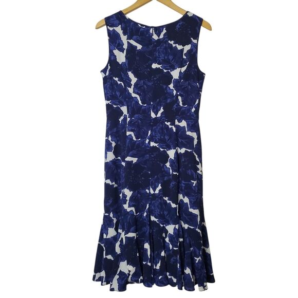 Talbots Petites Size 8P Dress Blue White Floral Lined Fit & Flare - Picture 2 of 9